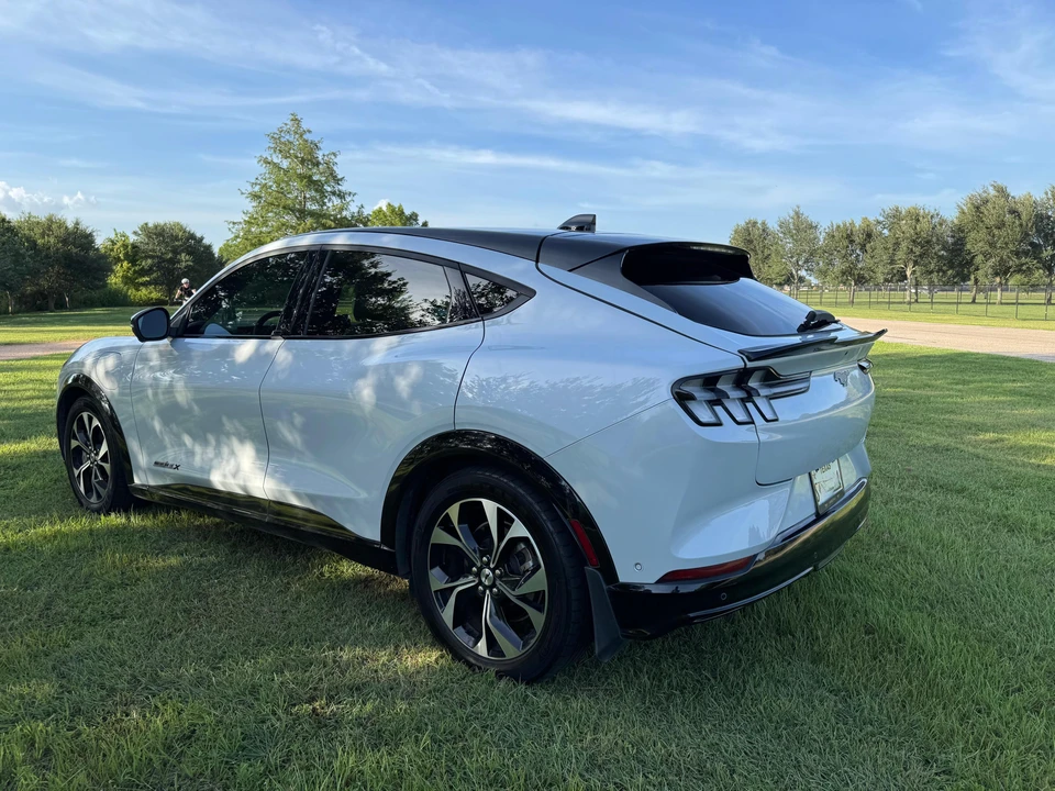 2022 Ford Mustang Mach-E - Image 14 of 31