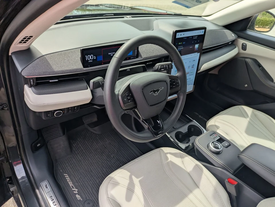 2022 Ford Mustang Mach-E - Image 14 of 21