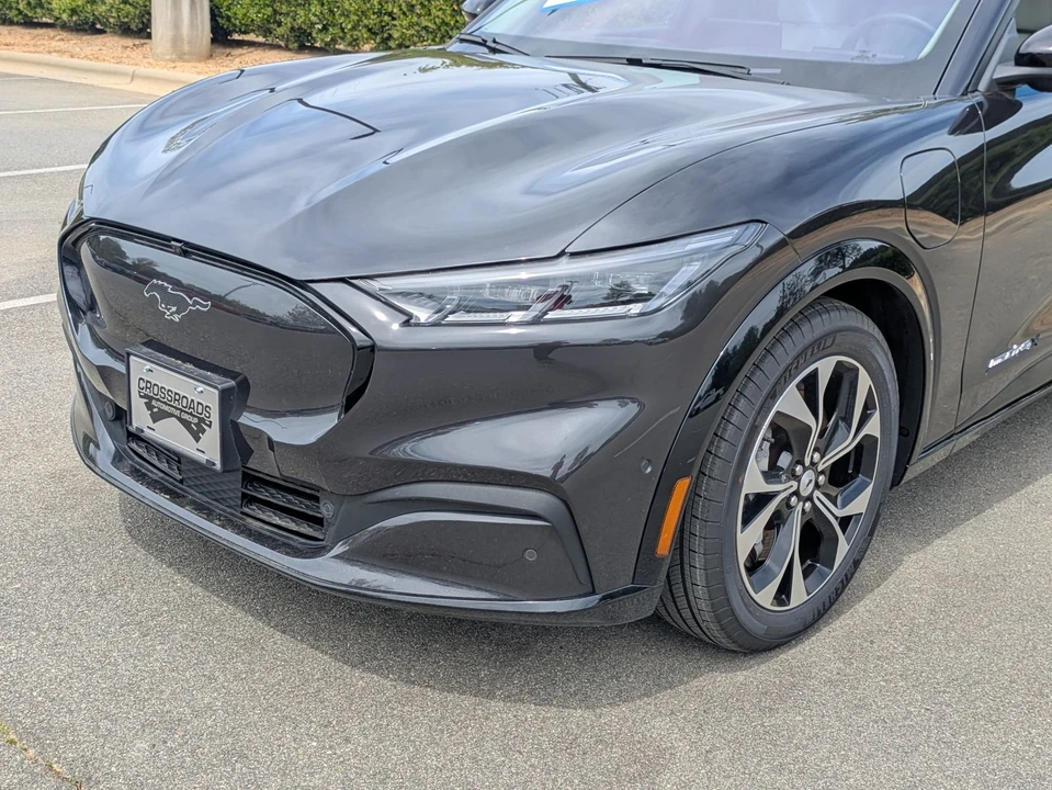 2022 Ford Mustang Mach-E - Image 10 of 21