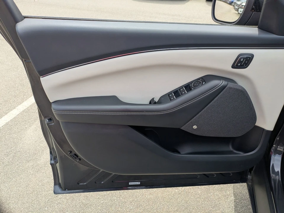 2022 Ford Mustang Mach-E - Image 15 of 21