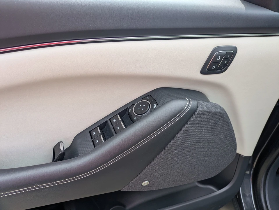 2022 Ford Mustang Mach-E - Image 16 of 21