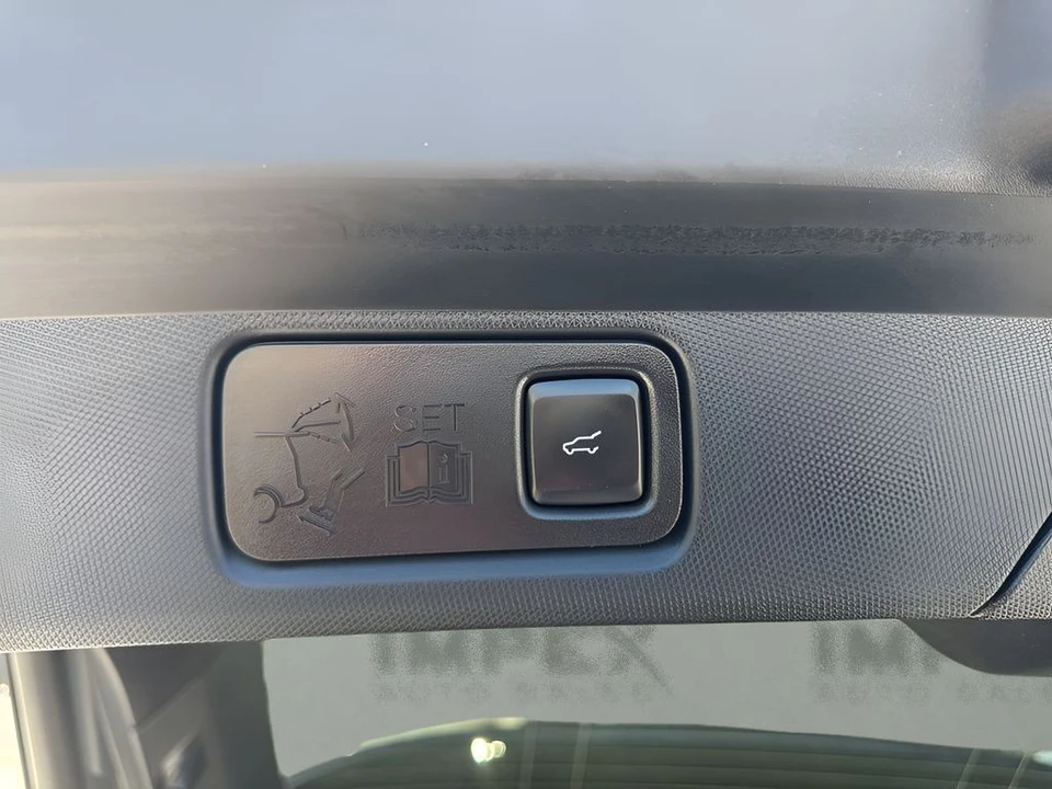 2022 Ford Mustang Mach-E - Image 29 of 31