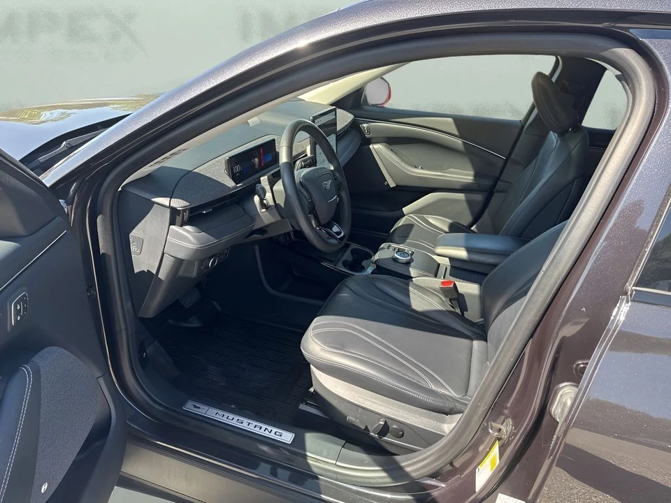 2022 Ford Mustang Mach-E - Image 10 of 31