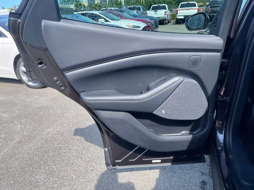 2022 Ford Mustang Mach-E - Image 19 of 20