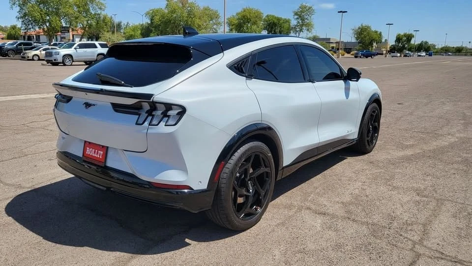 2022 Ford Mustang Mach-E - Image 11 of 20