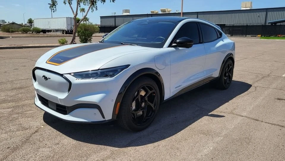 2022 Ford Mustang Mach-E - Image 4 of 20