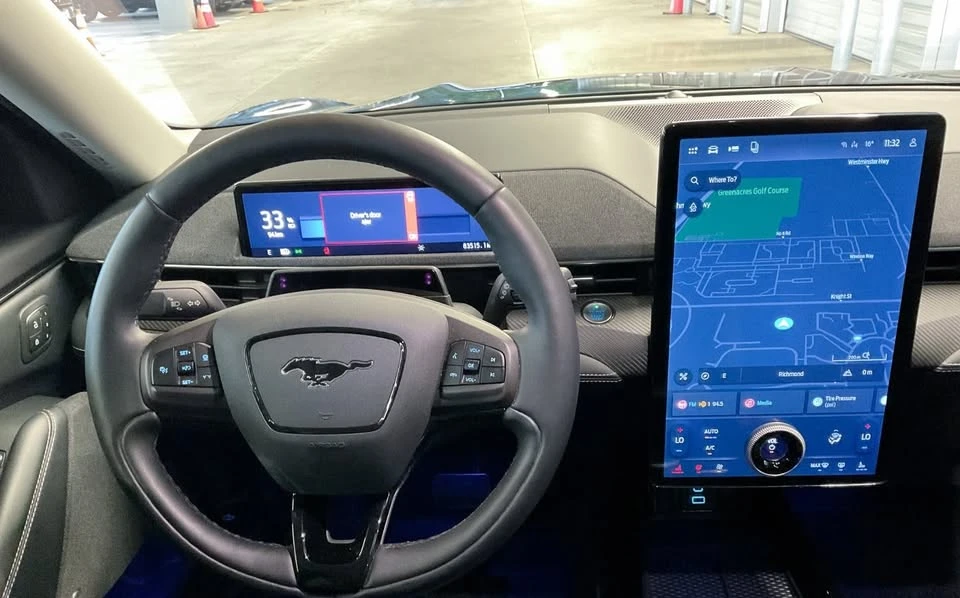 2022 Ford Mustang Mach-E - Image 10 of 20