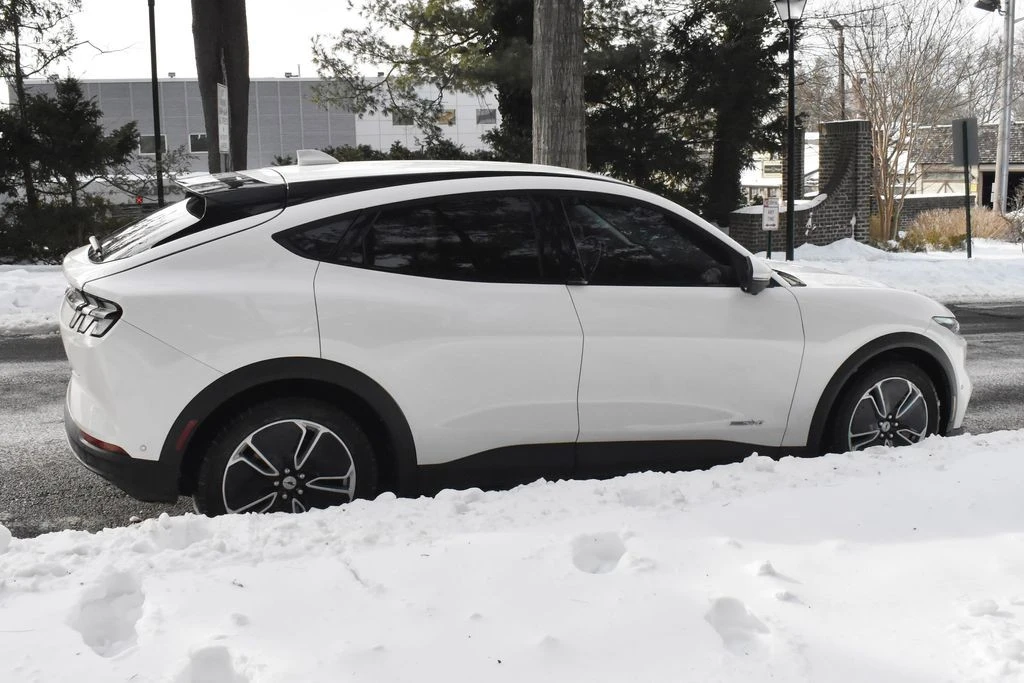 2022 Ford Mustang Mach-E - Image 9 of 12