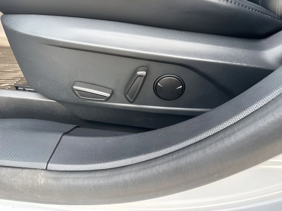 2022 Ford Mustang Mach-E - Image 10 of 12
