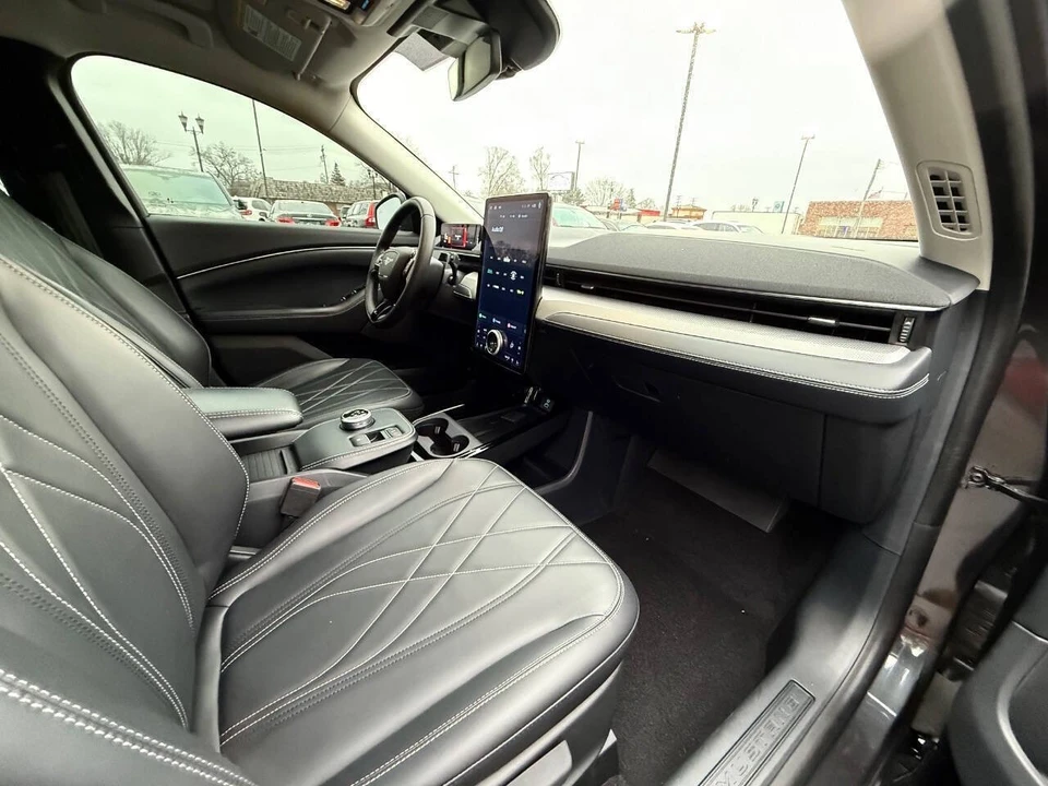 2022 Ford Mustang Mach-E - Image 14 of 21