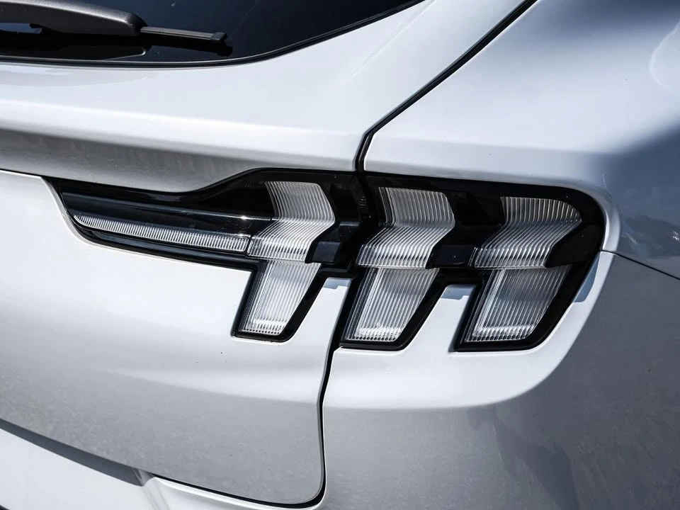 2022 Ford Mustang Mach-E - Image 7 of 20