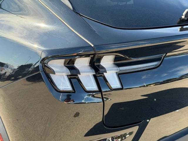 2022 Ford Mustang Mach-E - Image 10 of 20