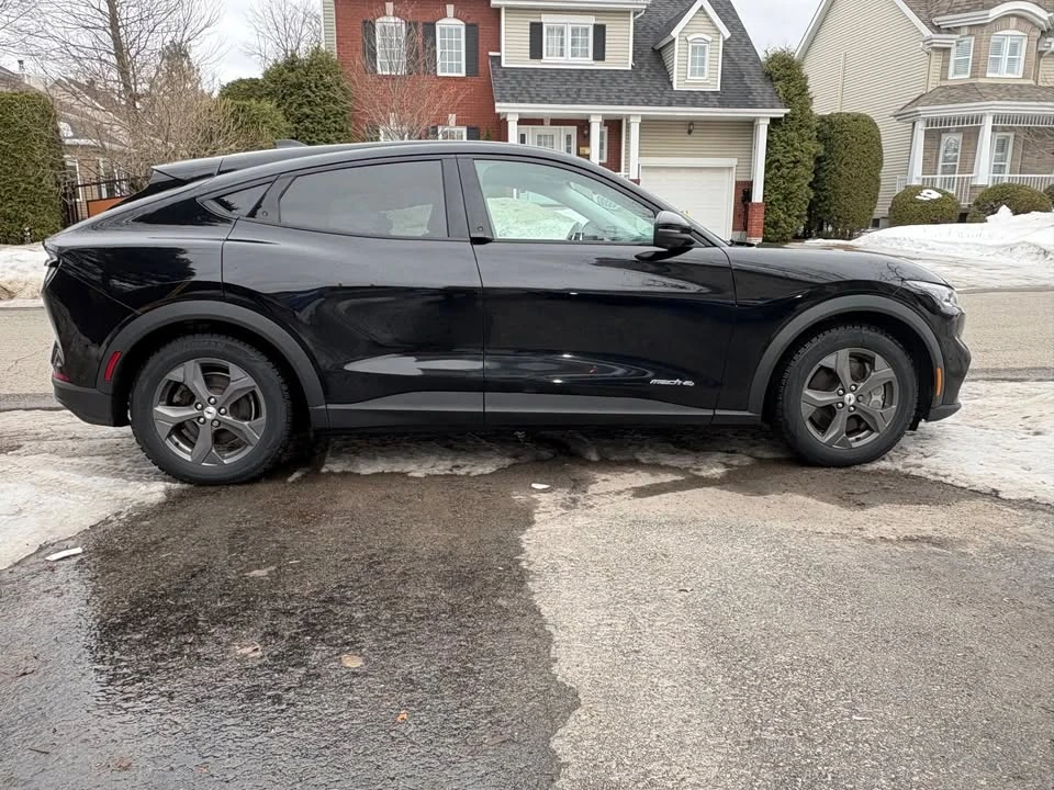 2022 Ford Mustang Mach-E - Image 5 of 10