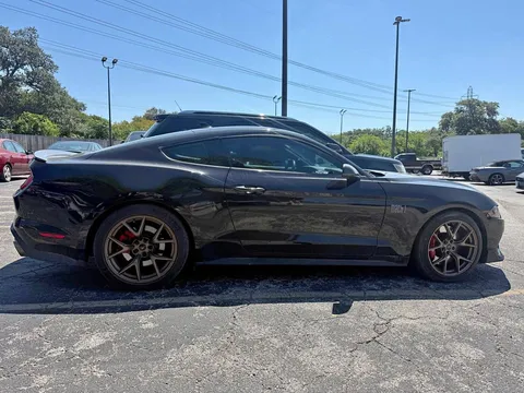 2022 Ford Mustang Mach 1
