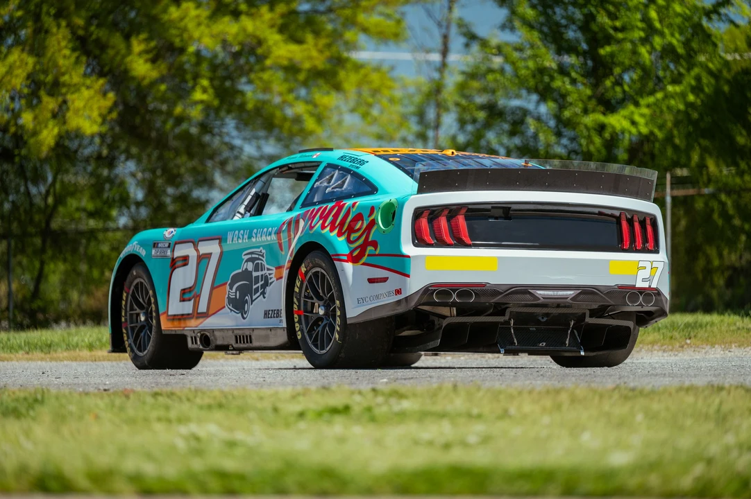 2022 Ford Mustang - Image 3 of 31