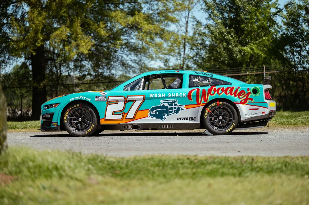 2022 Ford Mustang - Image 4 of 31