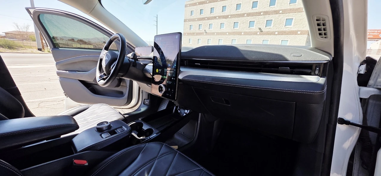 2022 Ford Mustang Mach-E - Image 6 of 15