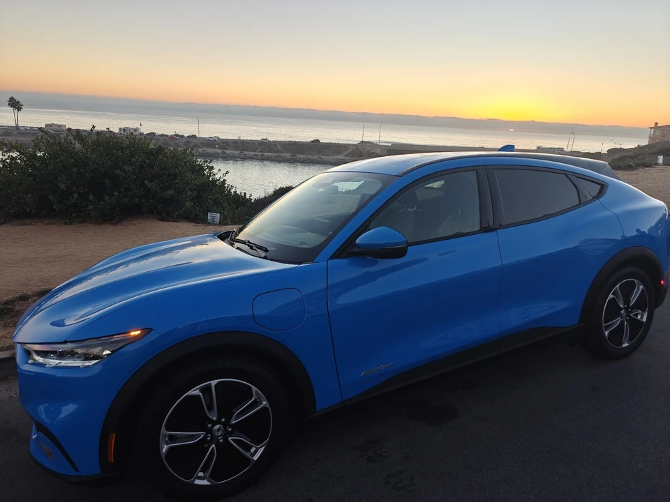 2022 Ford Mustang Mach-E - Image 11 of 17
