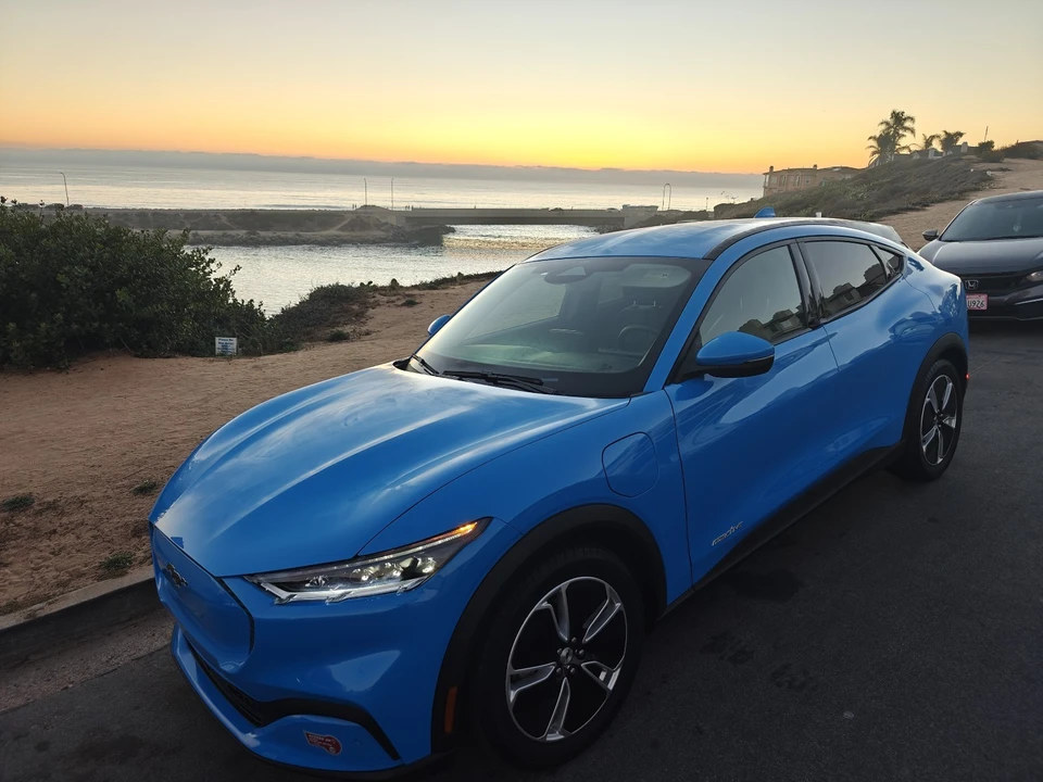 2022 Ford Mustang Mach-E - Image 5 of 17