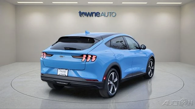 2022 Ford Mustang Mach-E - Image 15 of 21