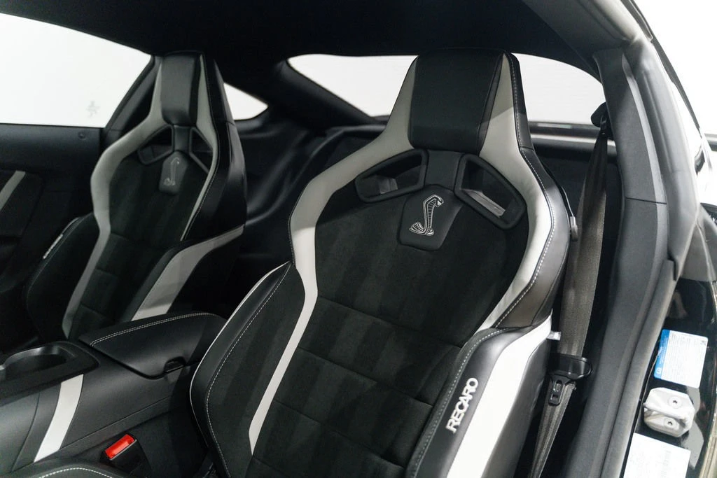 2022 Ford Mustang - Image 7 of 24