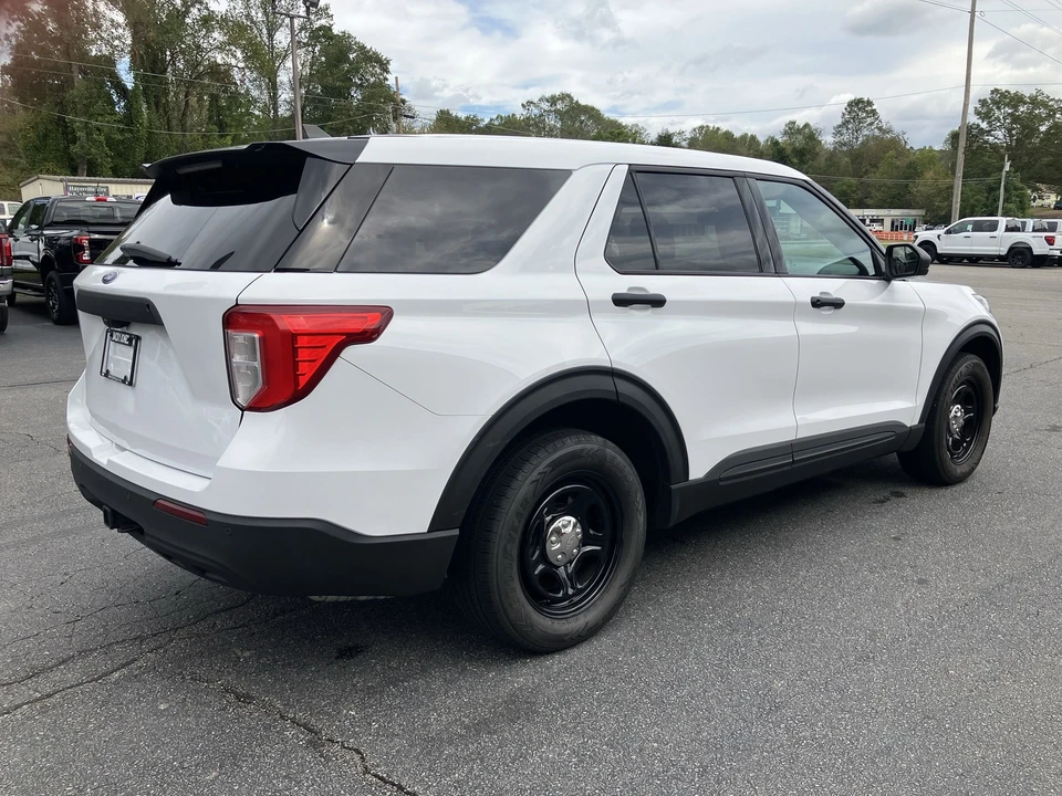 2022 Ford Explorer 6th Gen - Image 5 of 12