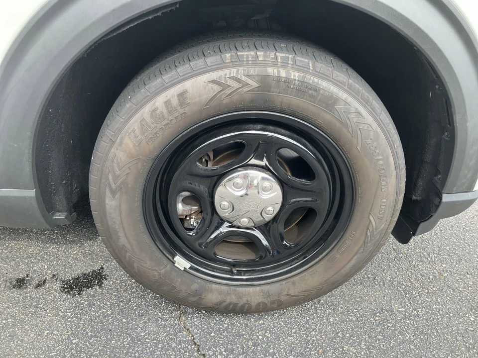 2022 Ford Explorer 6th Gen - Image 11 of 12