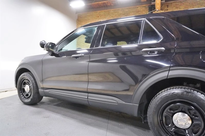 2022 Ford Explorer 6th Gen - Image 18 of 21