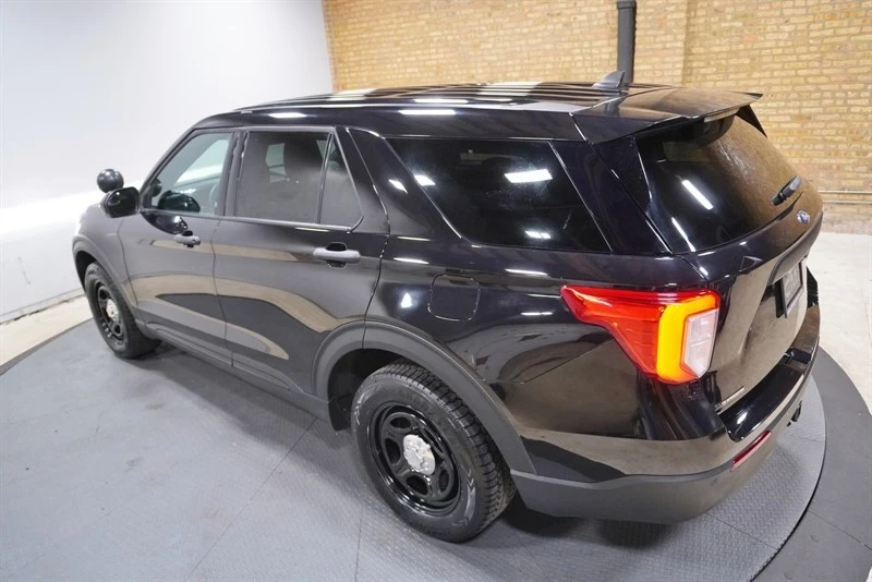 2022 Ford Explorer 6th Gen - Image 16 of 21