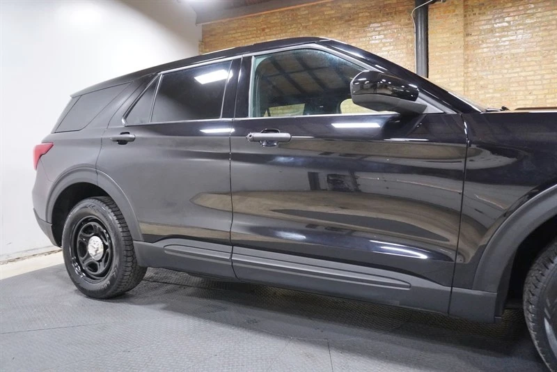 2022 Ford Explorer 6th Gen - Image 9 of 21