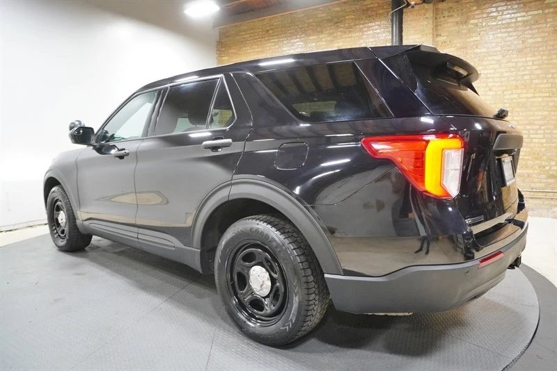 2022 Ford Explorer 6th Gen - Image 15 of 21