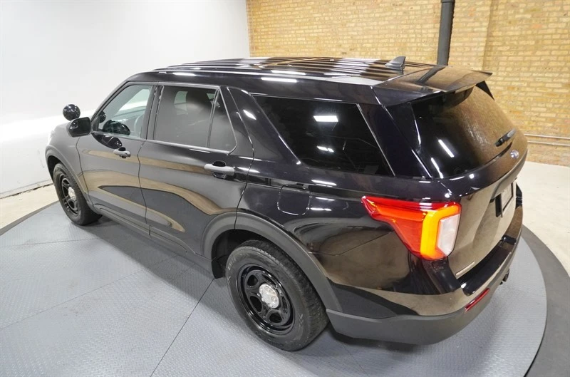 2022 Ford Explorer 6th Gen - Image 16 of 21