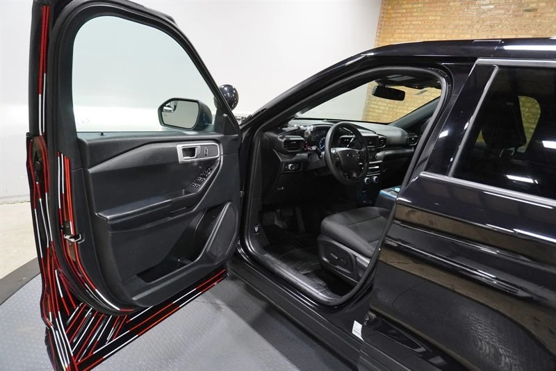 2022 Ford Explorer 6th Gen - Image 19 of 21