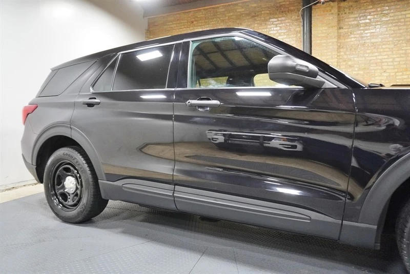 2022 Ford Explorer 6th Gen - Image 9 of 21