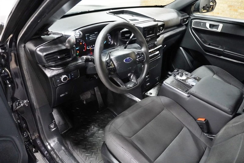 2022 Ford Explorer 6th Gen - Image 19 of 31