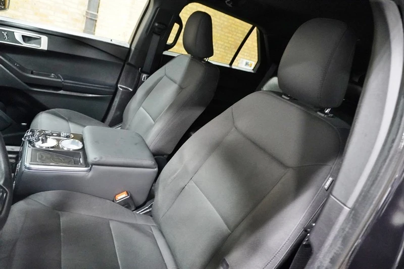2022 Ford Explorer 6th Gen - Image 22 of 31