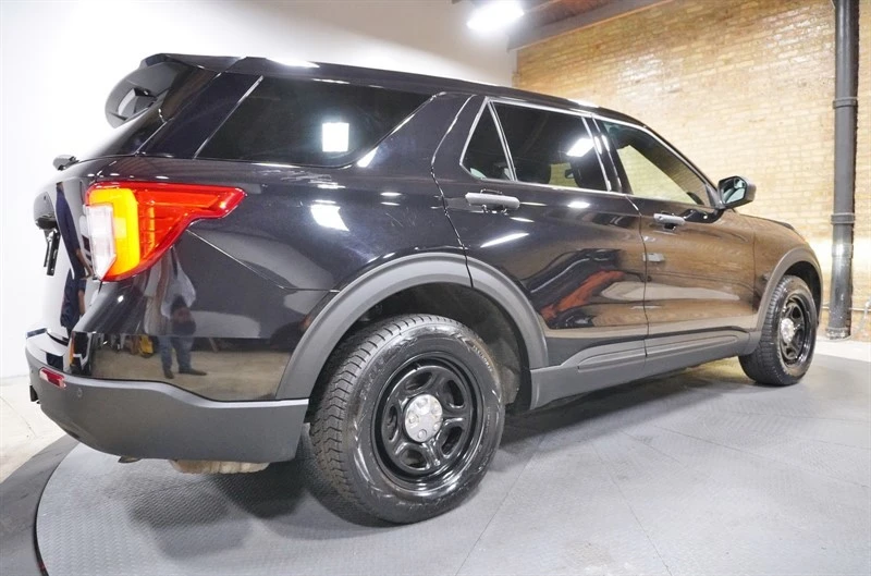 2022 Ford Explorer 6th Gen - Image 11 of 31