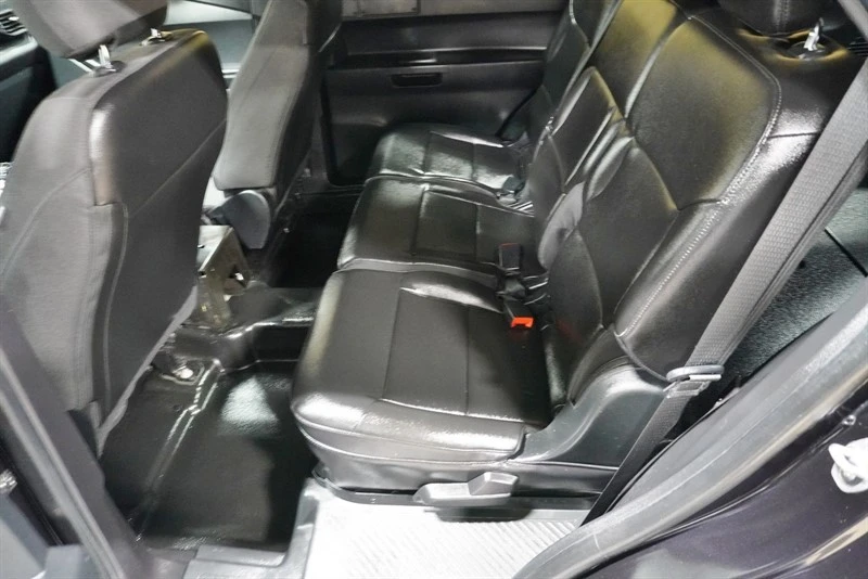 2022 Ford Explorer 6th Gen - Image 29 of 31