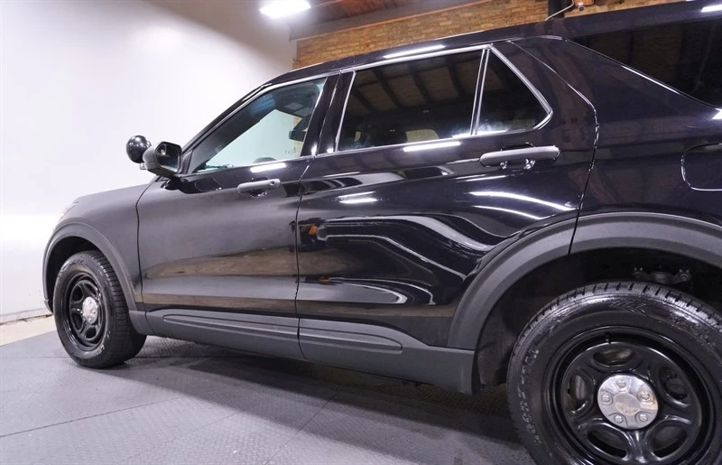 2022 Ford Explorer 6th Gen - Image 17 of 31