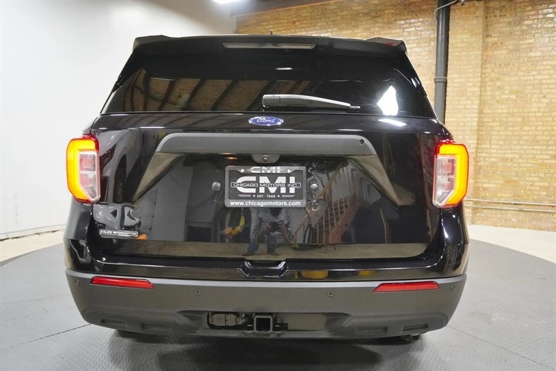 2022 Ford Explorer 6th Gen - Image 13 of 31