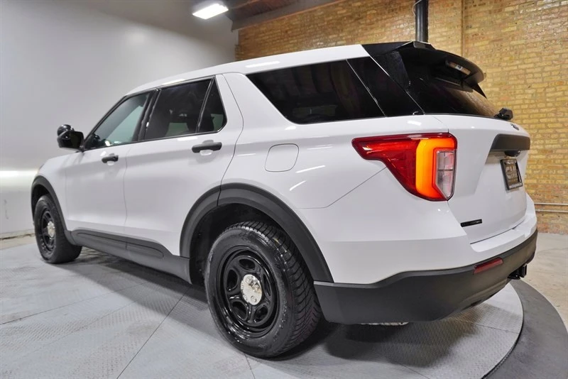 2022 Ford Explorer 6th Gen - Image 15 of 21
