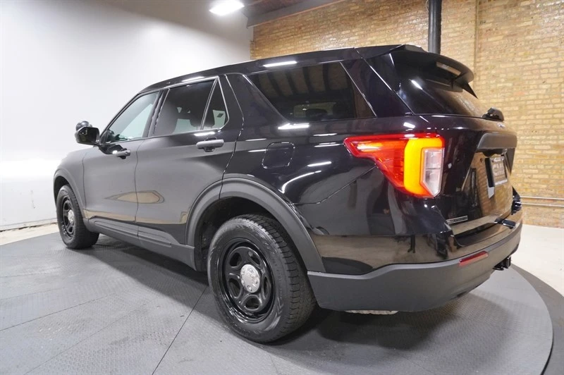 2022 Ford Explorer 6th Gen - Image 15 of 21