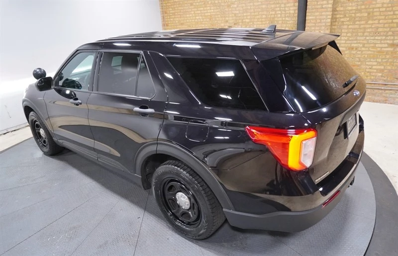 2022 Ford Explorer 6th Gen - Image 16 of 21