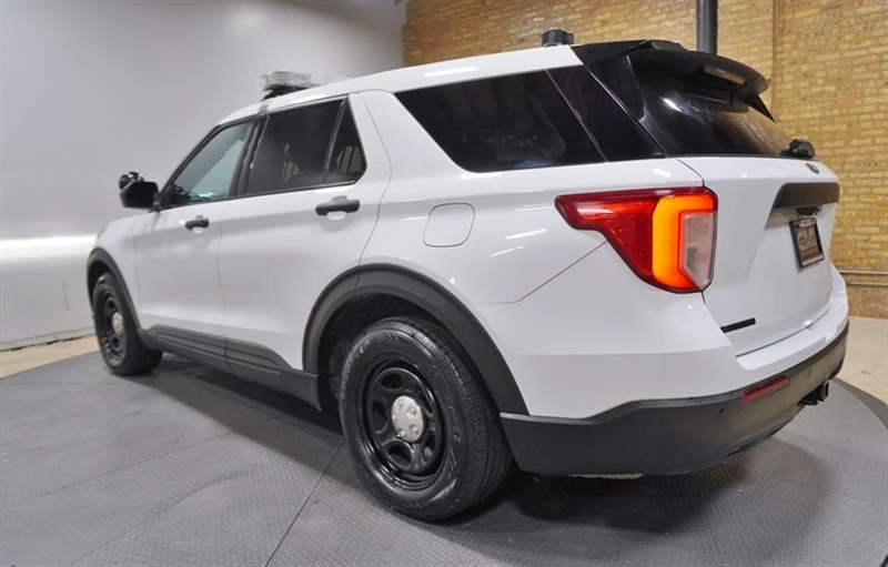 2022 Ford Explorer 6th Gen - Image 16 of 21