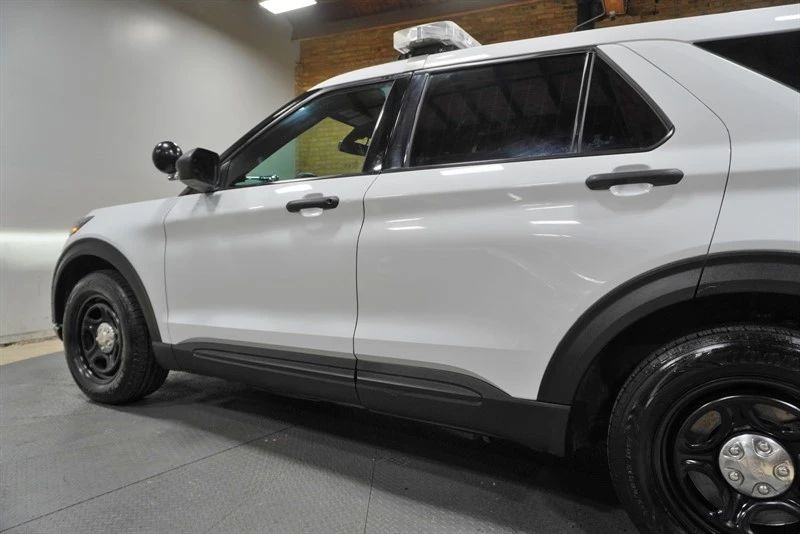 2022 Ford Explorer 6th Gen - Image 18 of 21