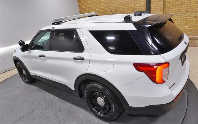 2022 Ford Explorer 6th Gen - Image 17 of 21
