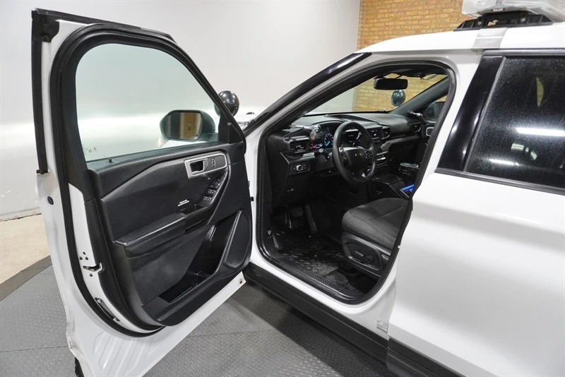 2022 Ford Explorer 6th Gen - Image 20 of 21