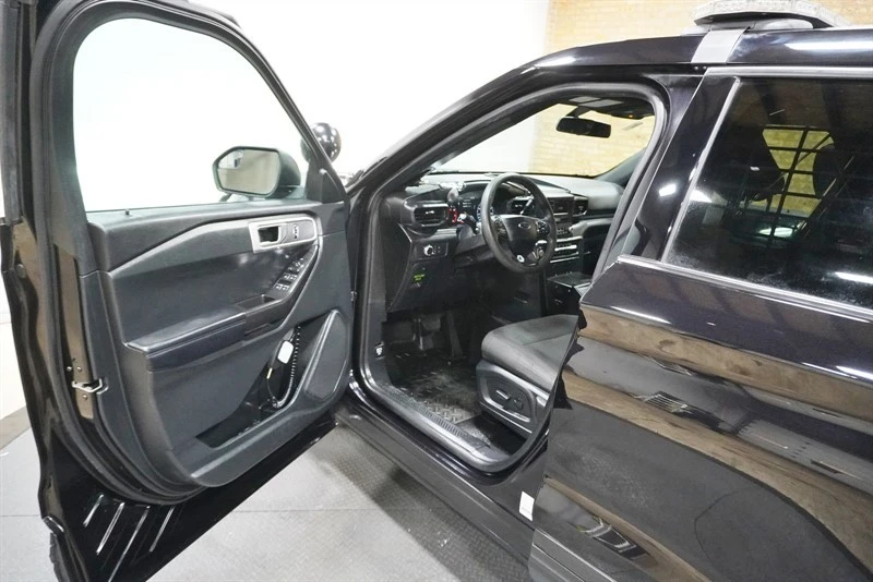 2022 Ford Explorer 6th Gen - Image 20 of 21