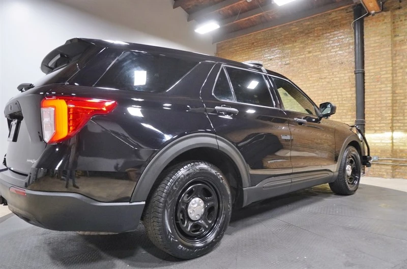 2022 Ford Explorer 6th Gen - Image 12 of 21