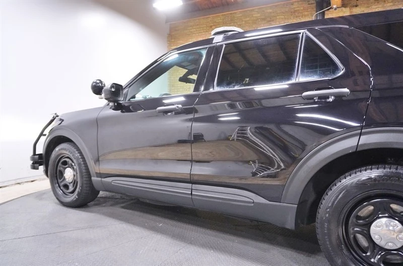 2022 Ford Explorer 6th Gen - Image 19 of 21